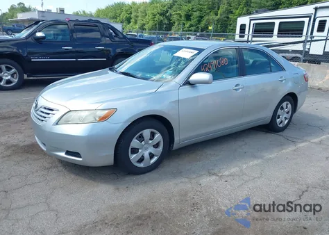 2007 Toyota Camry Ce/Le/Xle/Se z USA, uszkodzony, nr VIN 4T1BE46K27U156078